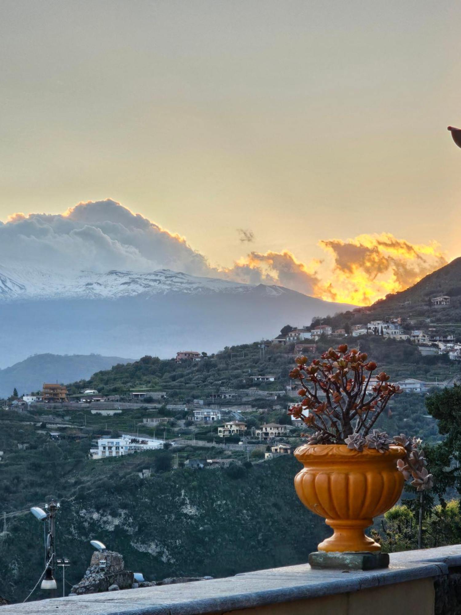 Casa Rando Mary'S House Apartment Taormina Luaran gambar